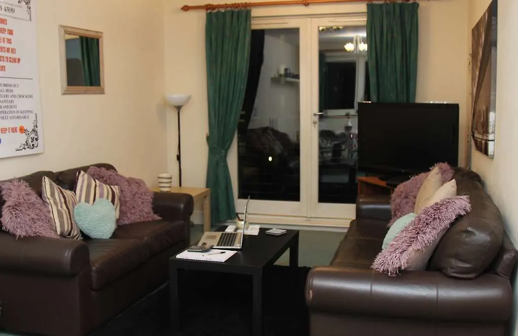 Tony Asga - Coady Apartment Edinburgh Velká Británie